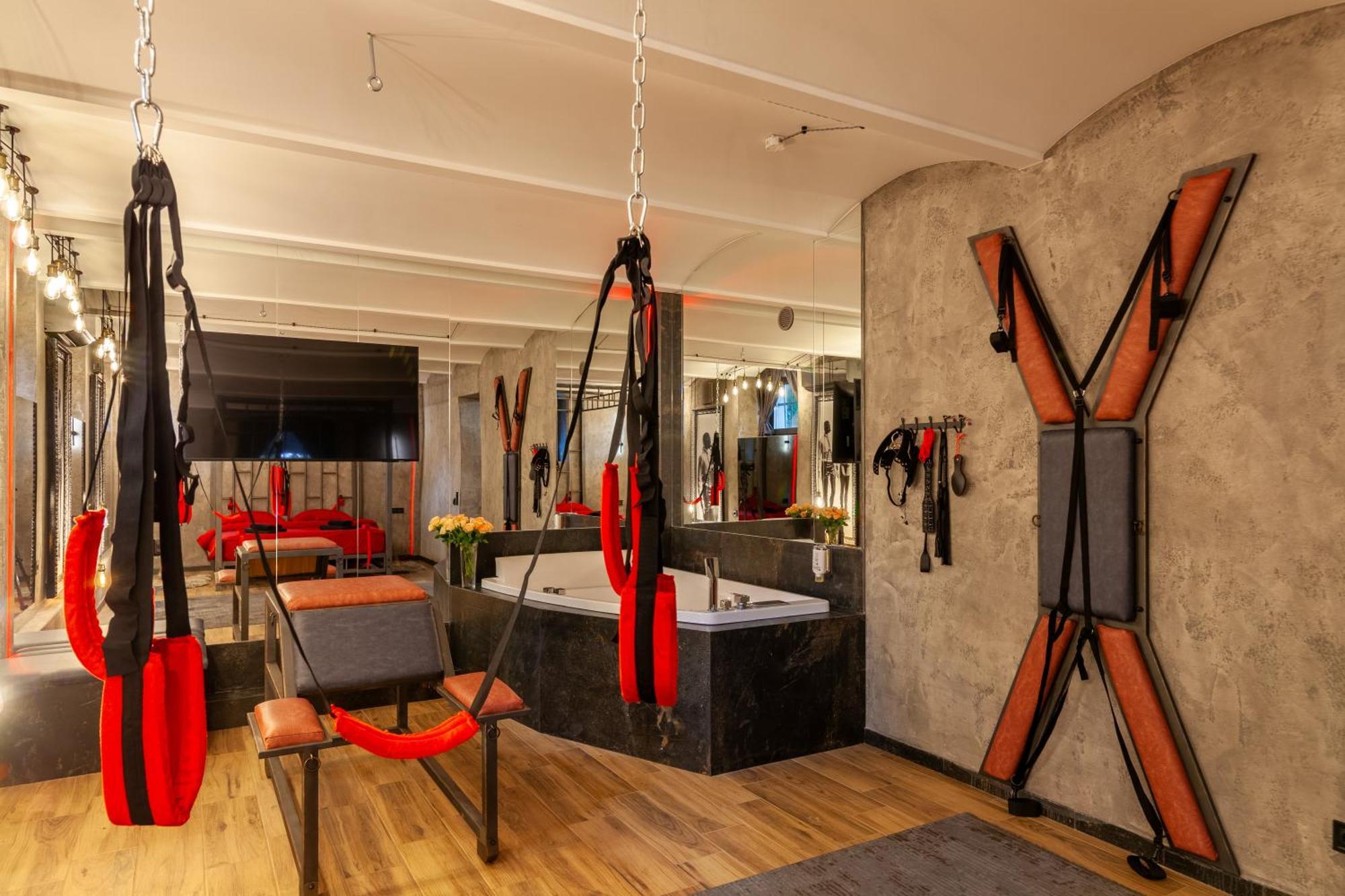 Royal Hot Jucuzzi Apartment Lviv Exteriör bild